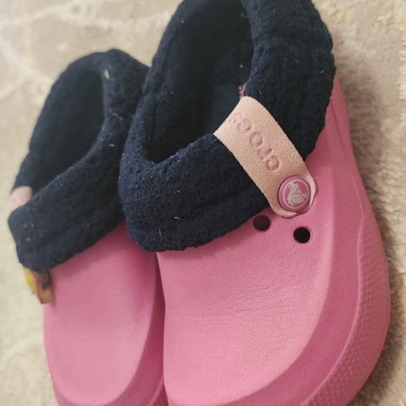 Pink Crocs with Black Lining - Picture 1 of 3